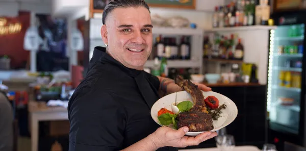 Gabriel Cicero: el alma detrás de La Conocida, la parrilla de Bernal