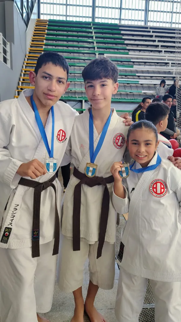 Karate quilmeño brilló en el Campeonato Argentino