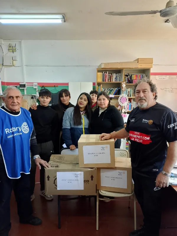 El Rotary Club de Ezpeleta concretó dos iniciativas solidarias en beneficio de sectores vulnerables de Quilmes