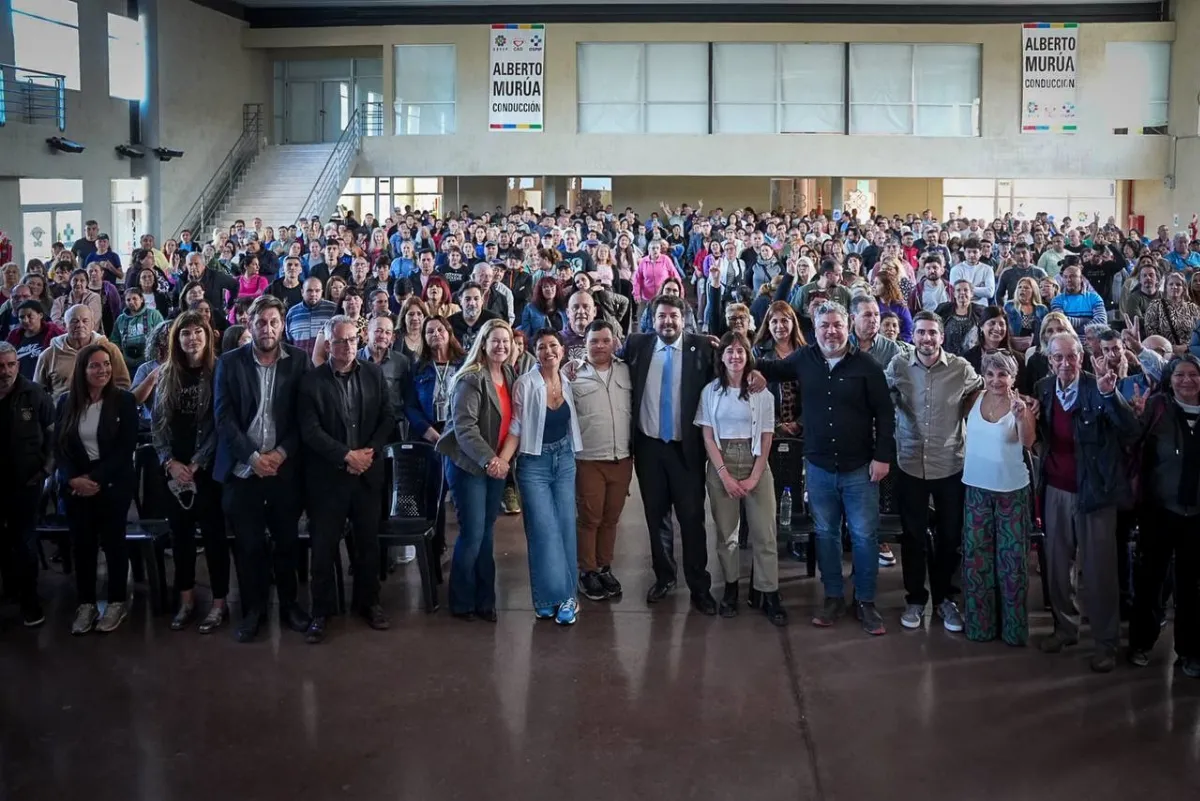Casa propia: 800 beneficiarios de Quilmes recibieron su título de propiedad