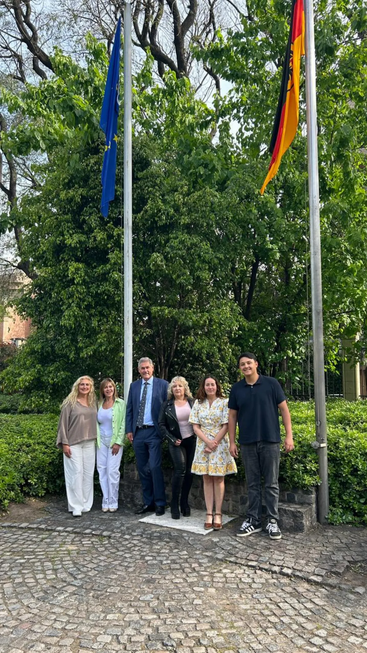 El Hospital Iriarte continúa la modernización de su centro quirúrgico con el apoyo de la Embajada de Alemania