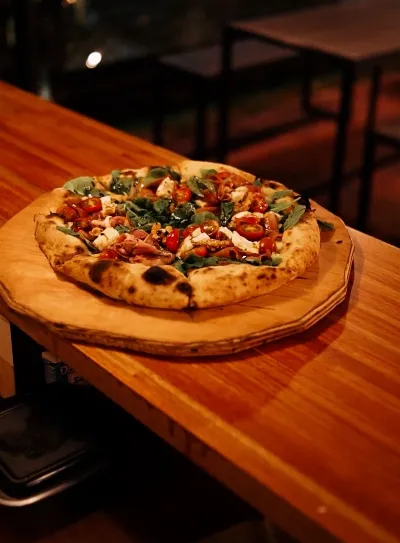 Inaugura “Cupra”, una nueva propuesta gastronómica en Quilmes Oeste