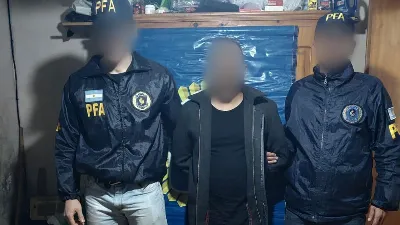 Ezpeleta: Detienen a acusado de distribuir material de abuso sexual infantil