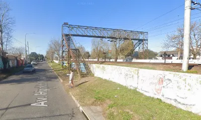 Grave accidente en Ezpeleta: Un adolescente se electrocutó al tocar cables del tren