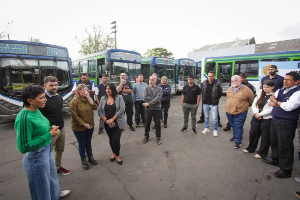 Presentaron el nuevo recorrido de la línea 257 que une Solano con La Cañada
