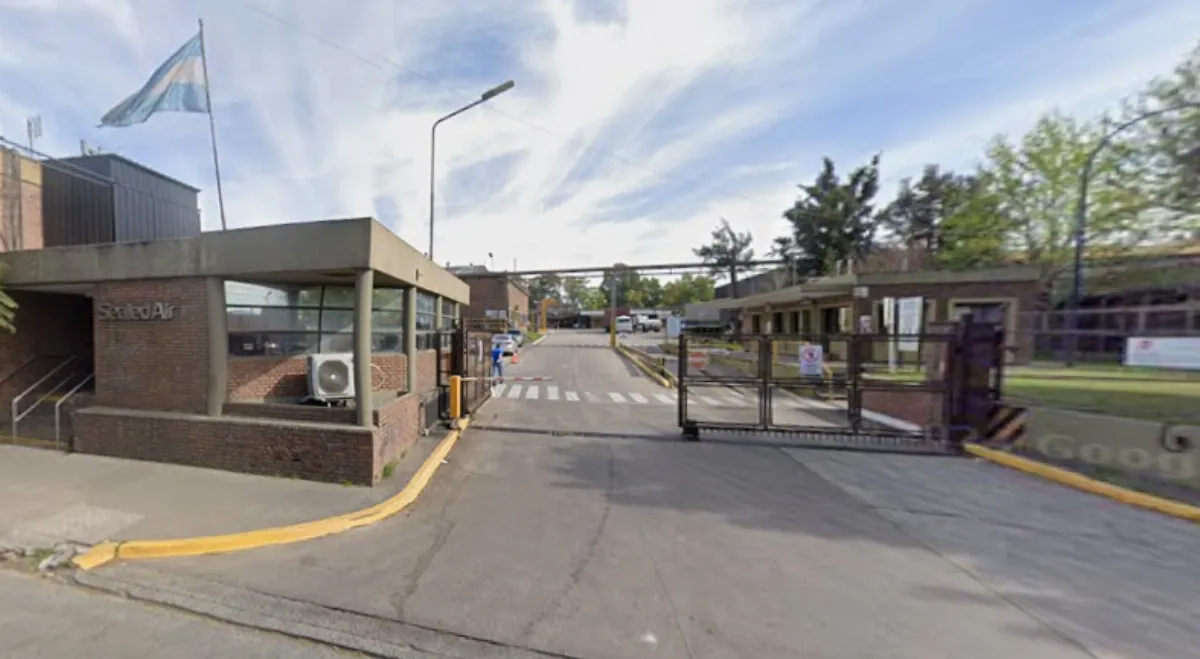 Denuncian despidos masivos en una petroquímica de Quilmes