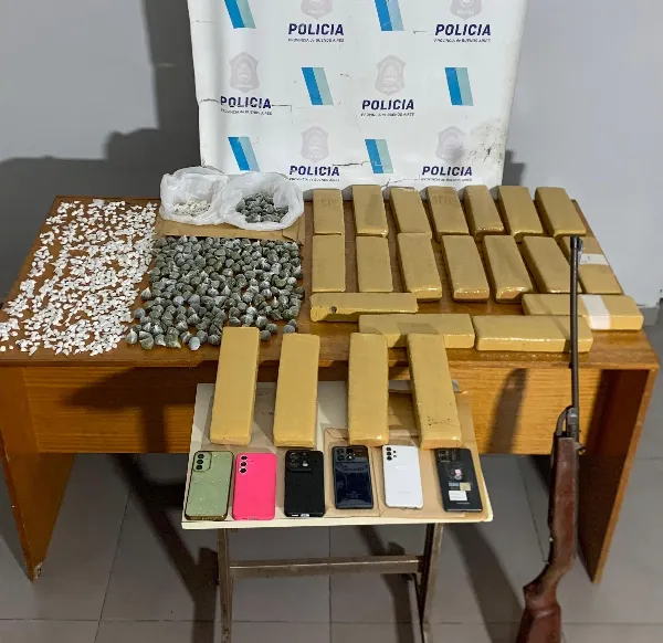 Gran operativo antidrogas en Quilmes: Cuatro detenidos y casi 12 kg de estupefacientes secuestrados