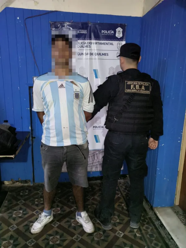 Un detenido en Bernal mientras trasladaba dosis de cocaína