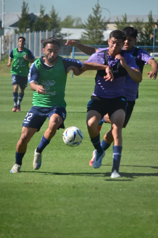 Doble victoria para “El Cervecero” ante la reserva de Racing