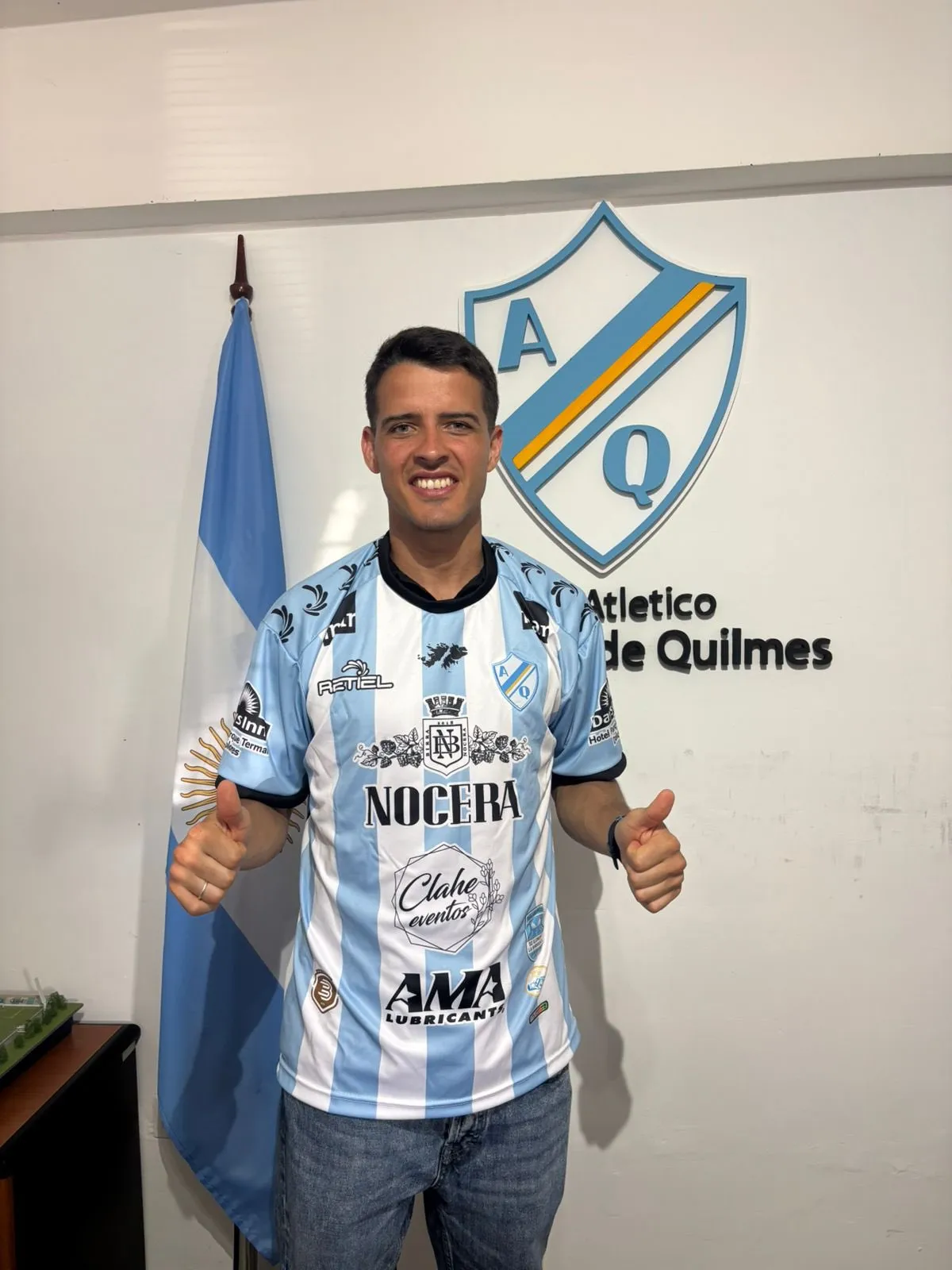 Alexis Zárate vuelve a jugar al fútbol y en “Los Mates”