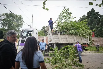 Nuevo operativo integral de limpieza en el barrio Ferronaval de Ezpeleta