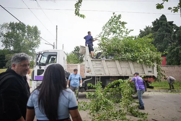 Nuevo operativo integral de limpieza en el barrio Ferronaval de Ezpeleta