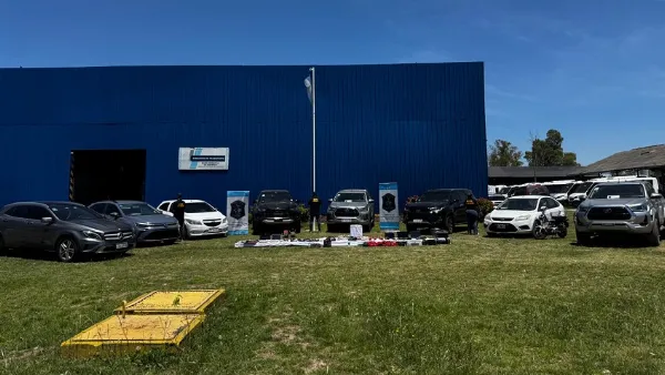 Desbaratan una banda dedicada al robo de camionetas de alta gama