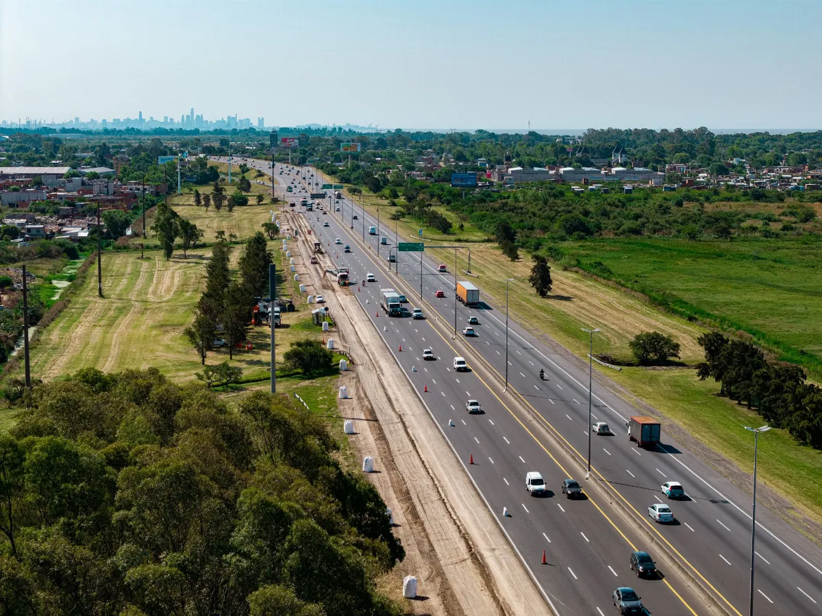 Comenzaron las obras del nuevo cuarto carril en la autopista