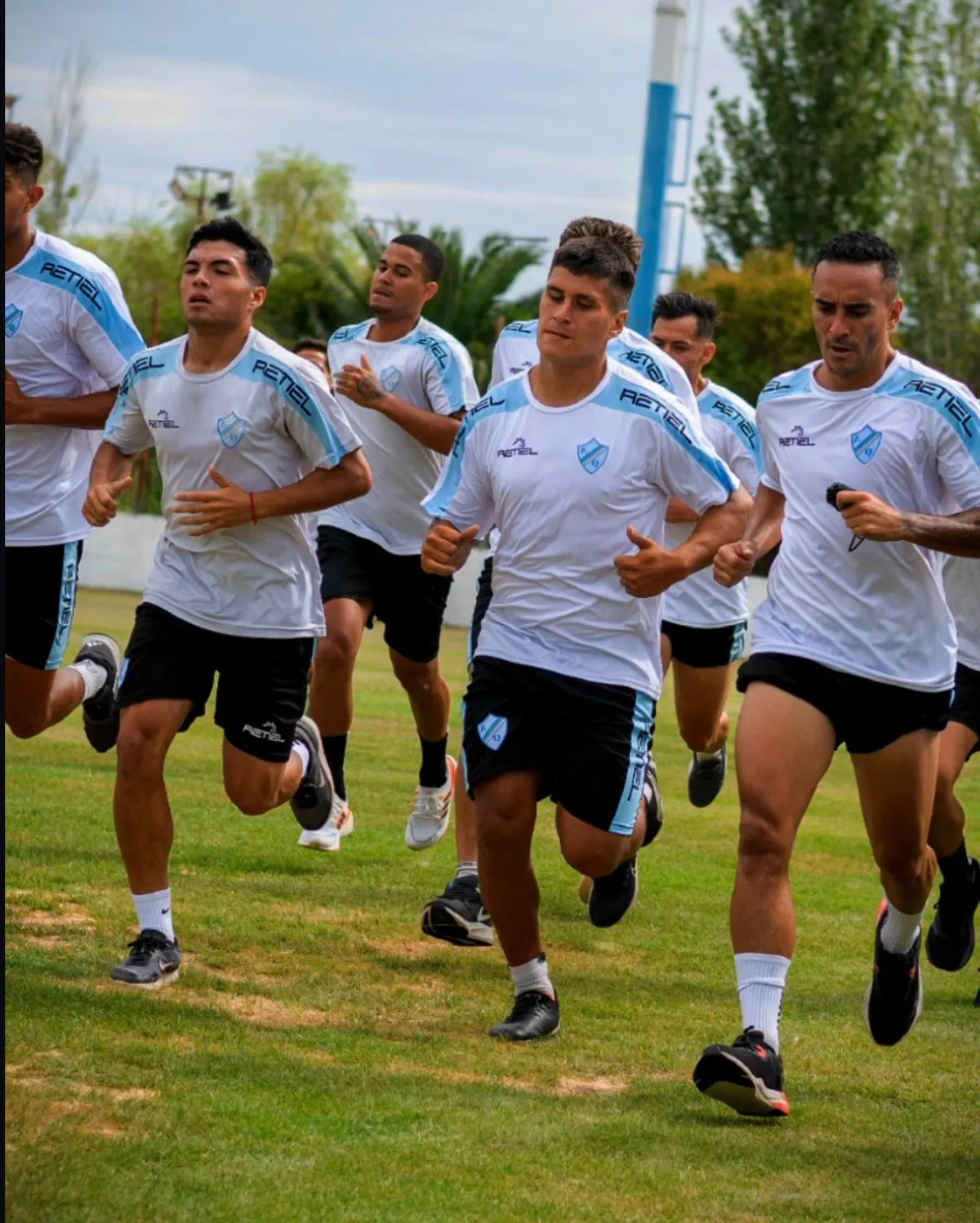 “Los Mates” volvieron a los entrenamientos con varias incorporaciones
