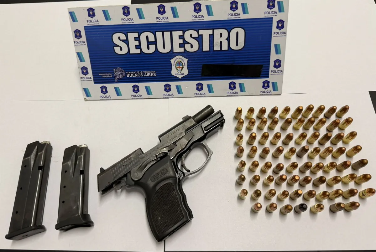 Allanaron y recuperaron un arma robada a la policía