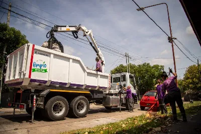 Se realizó un intenso operativo del programa "Recolección de Residuos Voluminosos" en Quilmes Oeste