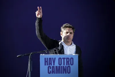 El "Movimiento Derecho al Futuro" de Quilmes salió en respaldo de Kicillof y convocó a la reconstrucción del peronismo