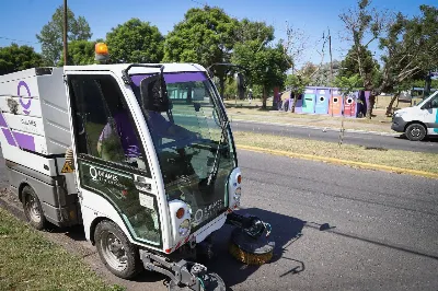 Continúan los operativos de limpieza integral en los distintos barrios del distrito