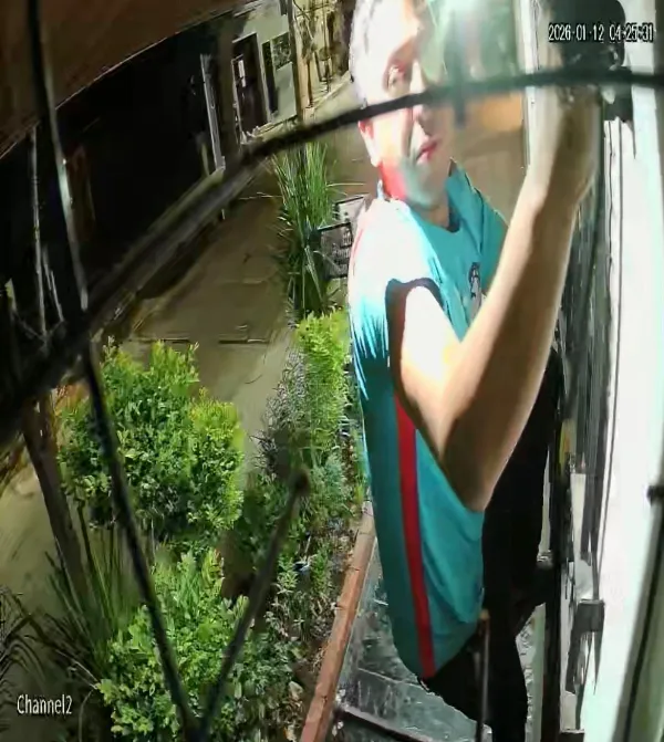 Intentó robar a metros de la Jefatura Departamental y quedó filmado