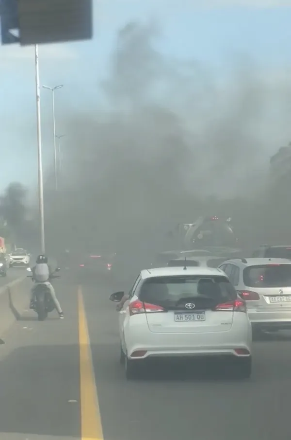 Caos en la Autopista Buenos Aires–La Plata por una manifestación