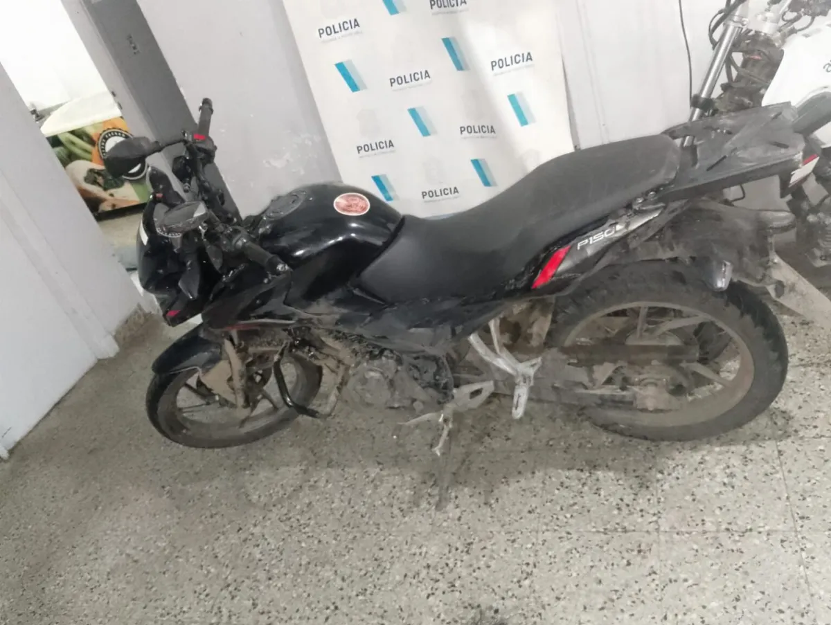 Dos aprehendidos por robo tras violento asalto a un motociclista