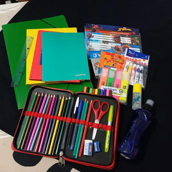 El Rotary de Ezpeleta lanza una colecta solidaria de útiles escolares