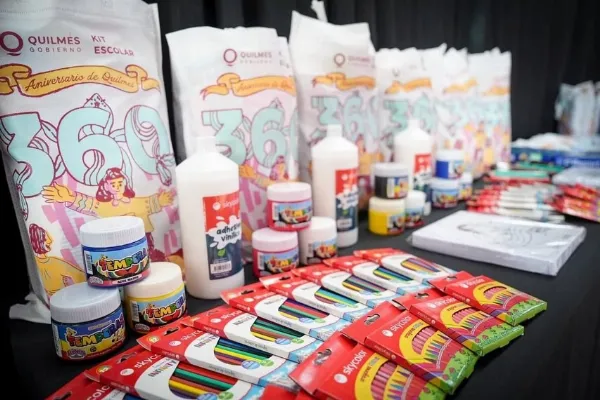 Presentaron los kits escolares que serán entregados a alumnos de escuelas primarias públicas