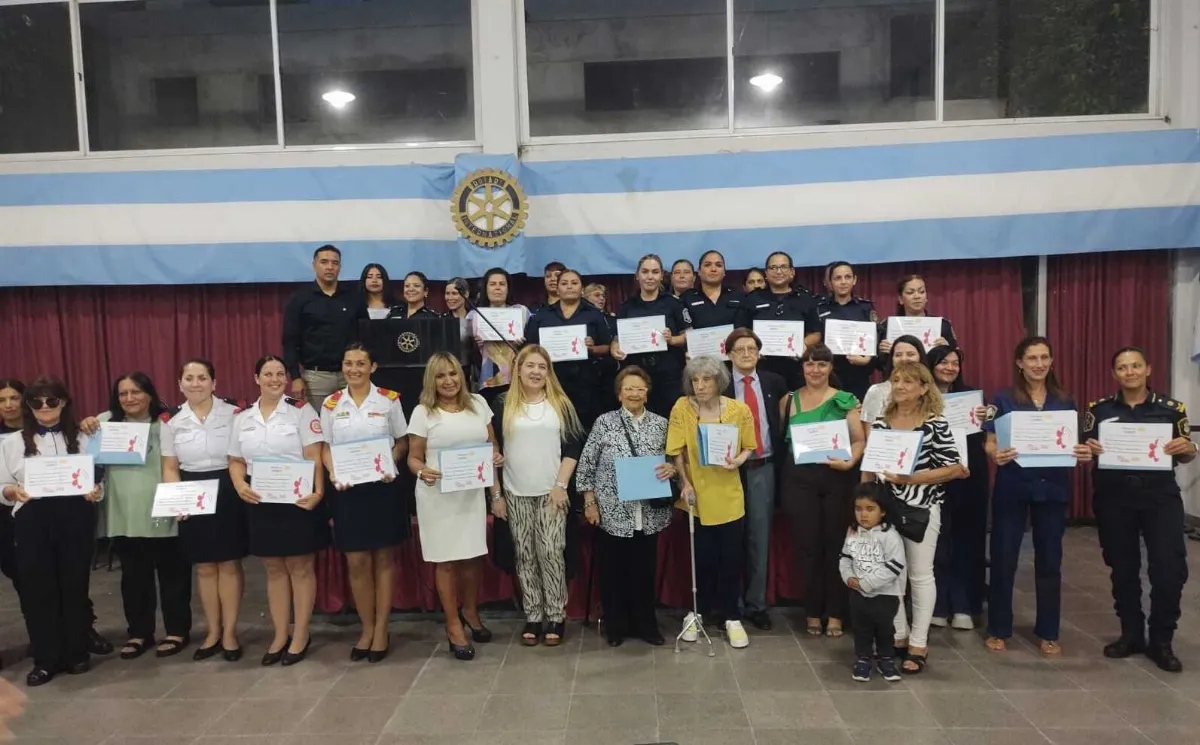 El Rotary Club de Ezpeleta distinguió a mujeres destacadas de la comunidad
