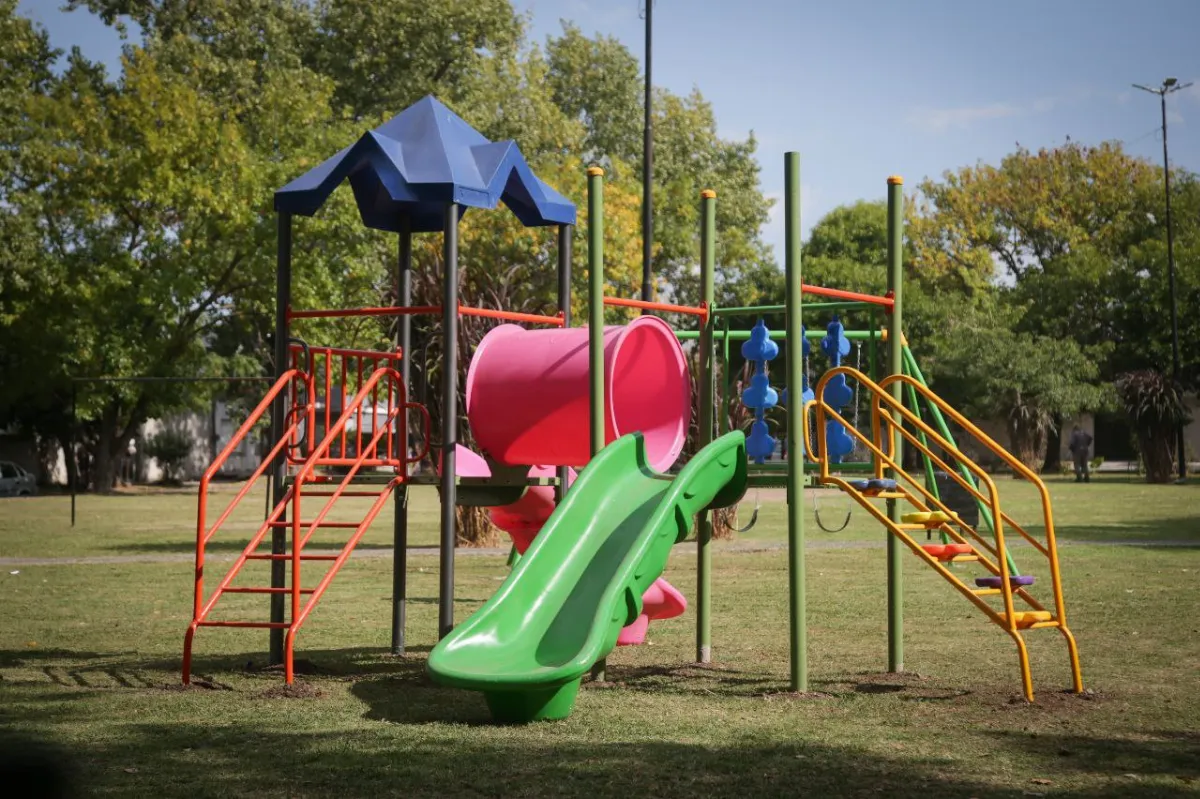 El Municipio sigue con la puesta en valor de los espacios verdes de Quilmes