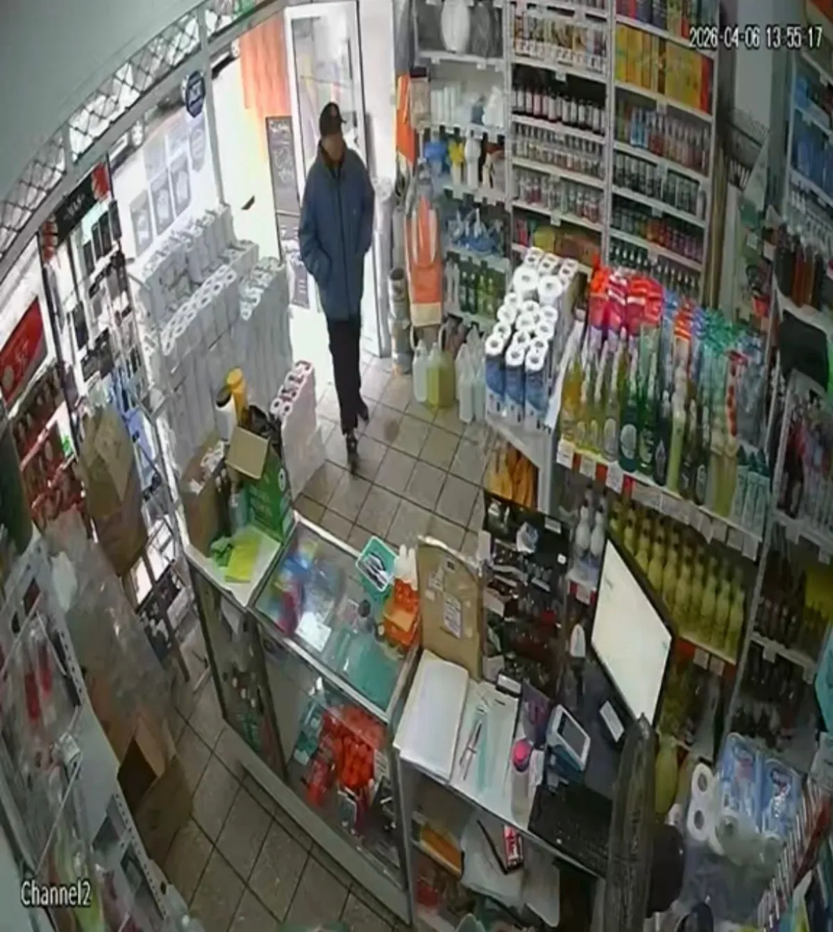 Robo en un local del centro de Quilmes: se hizo pasar por cliente y asaltó a la empleada