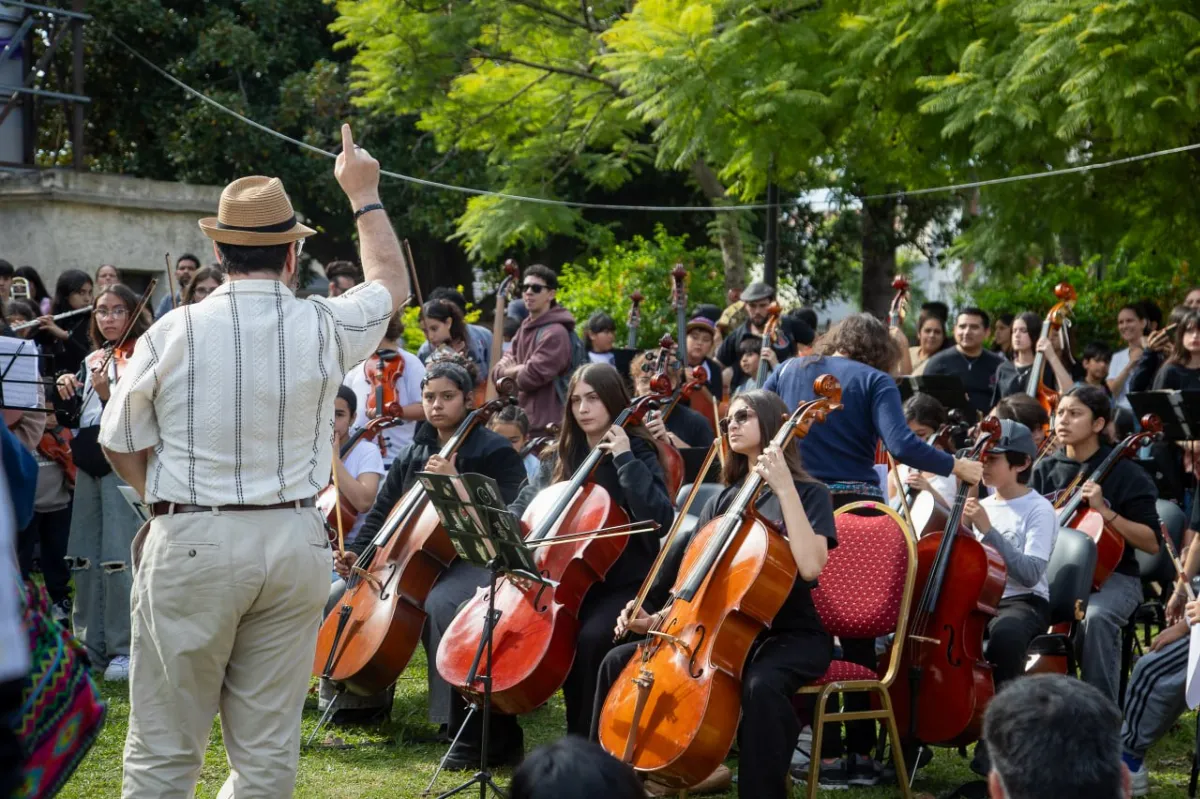 Exitosa presentación del "Concierto con Memoria" en el CPA Leonardo Favio