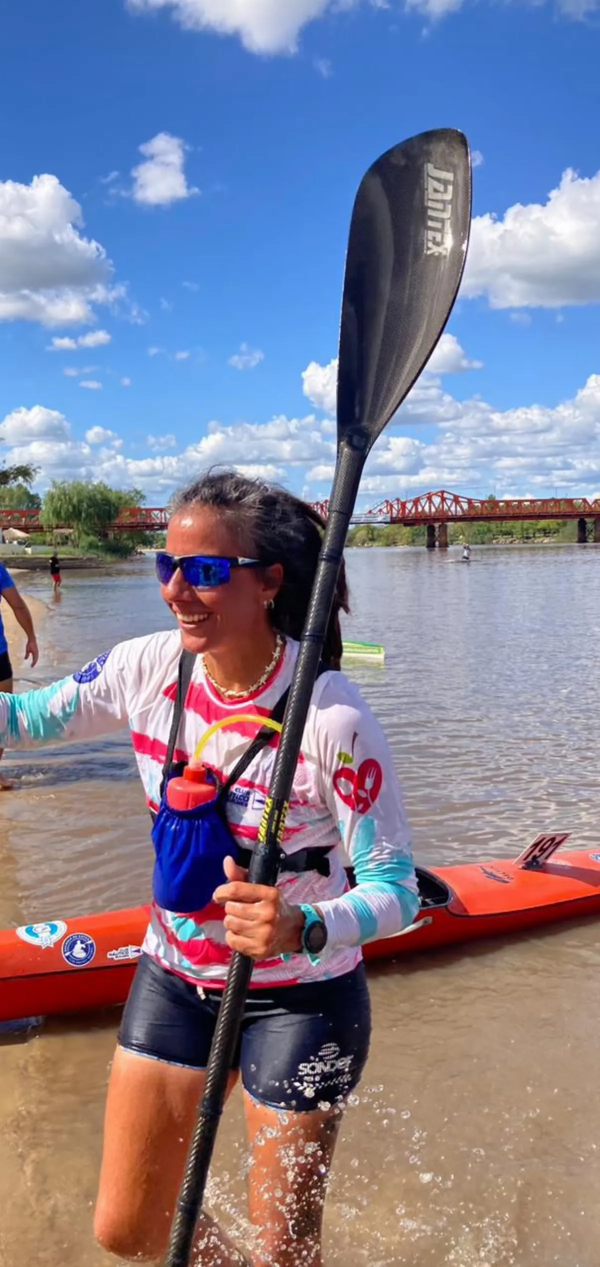 Remera del Club Naútico Quilmes logró una clasificación histórica al Mundial de Canotaje