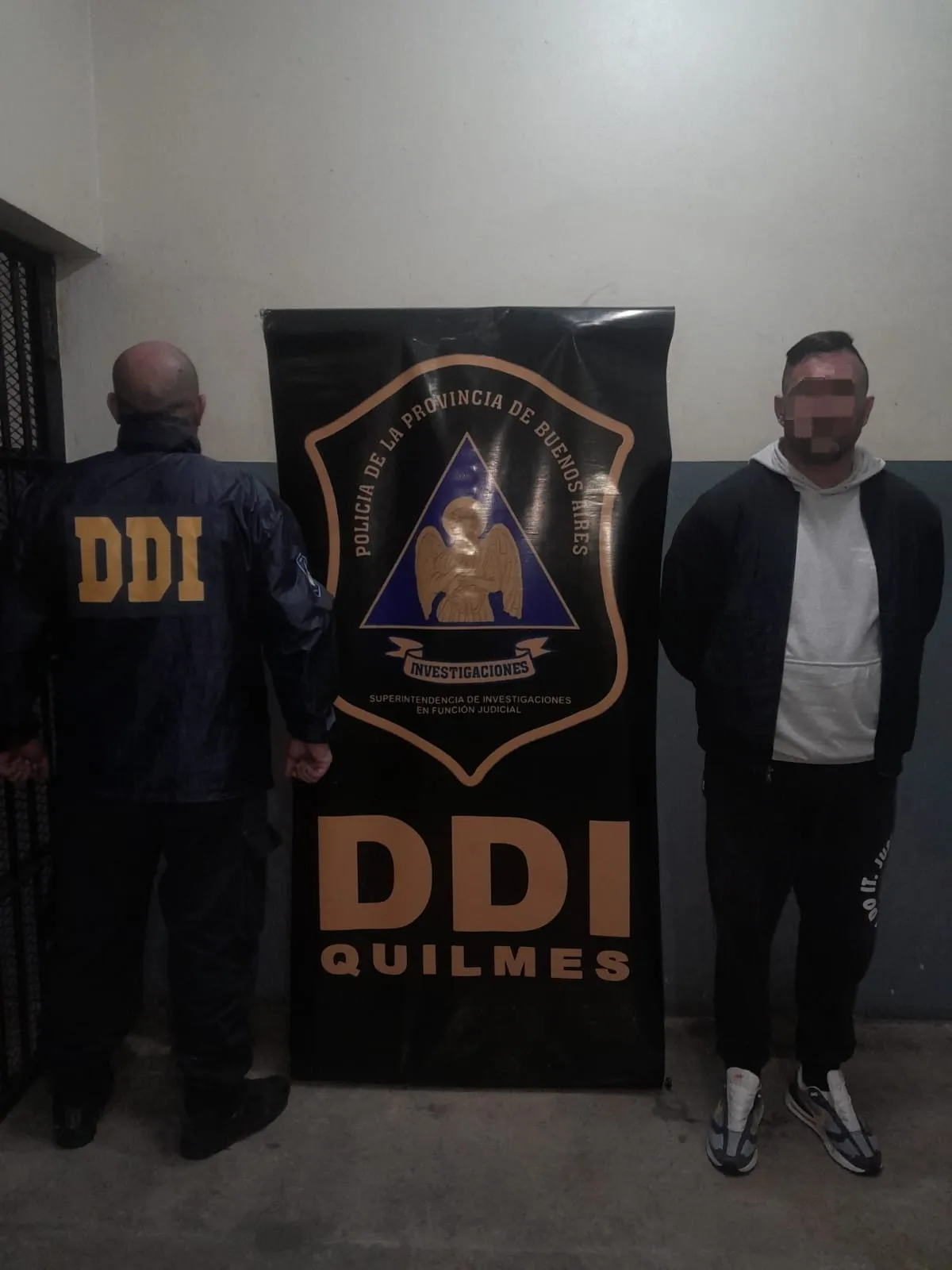 Le hizo el "cuento del tío" a una jubilada y le robó 60 mil dólares: Fue detenido