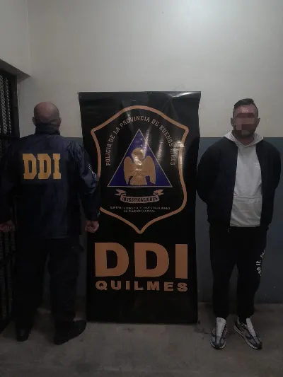 Le hizo el "cuento del tío" a una jubilada y le robó 60 mil dólares: Fue detenido