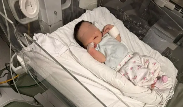 Esclarecen el caso de la beba hallada en la estación de Ezpeleta y descartan abandono