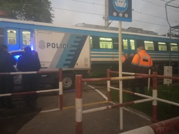 Otra tragedia en las vías: Una mujer murió arrollada por el Tren Roca en Quilmes