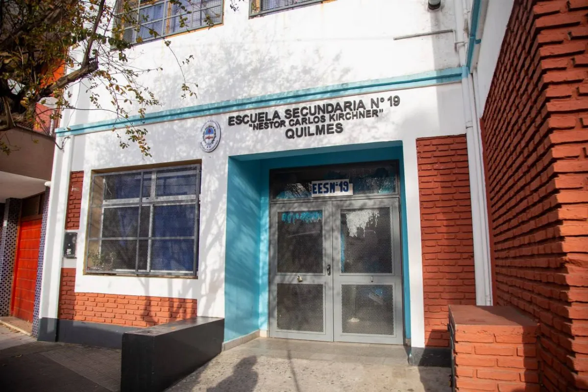 Impusieron el nombre "Néstor Carlos Kirchner" a la Escuela Secundaria N° 19