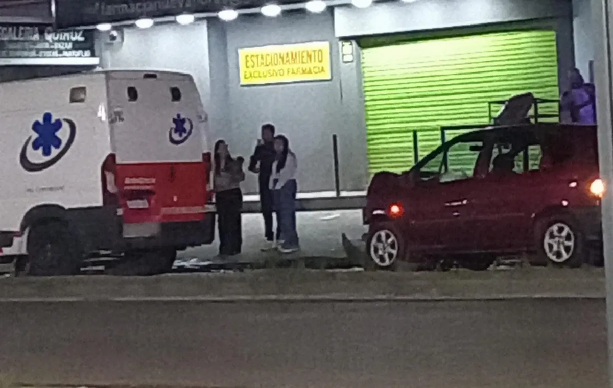 Violento choque en Solano: Conductor alcoholizado embistió a una ambulancia