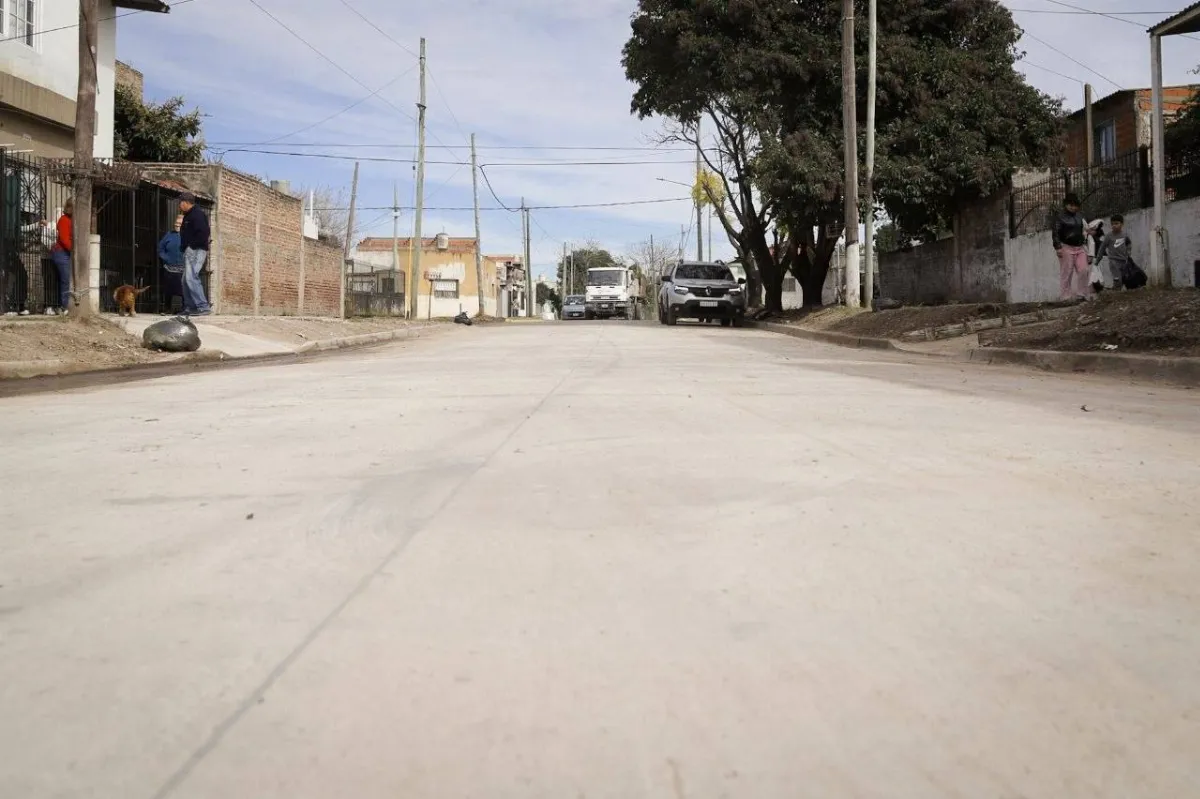 El Municipio finalizó la construcción de 21 nuevos pavimentos en barrios de Solano