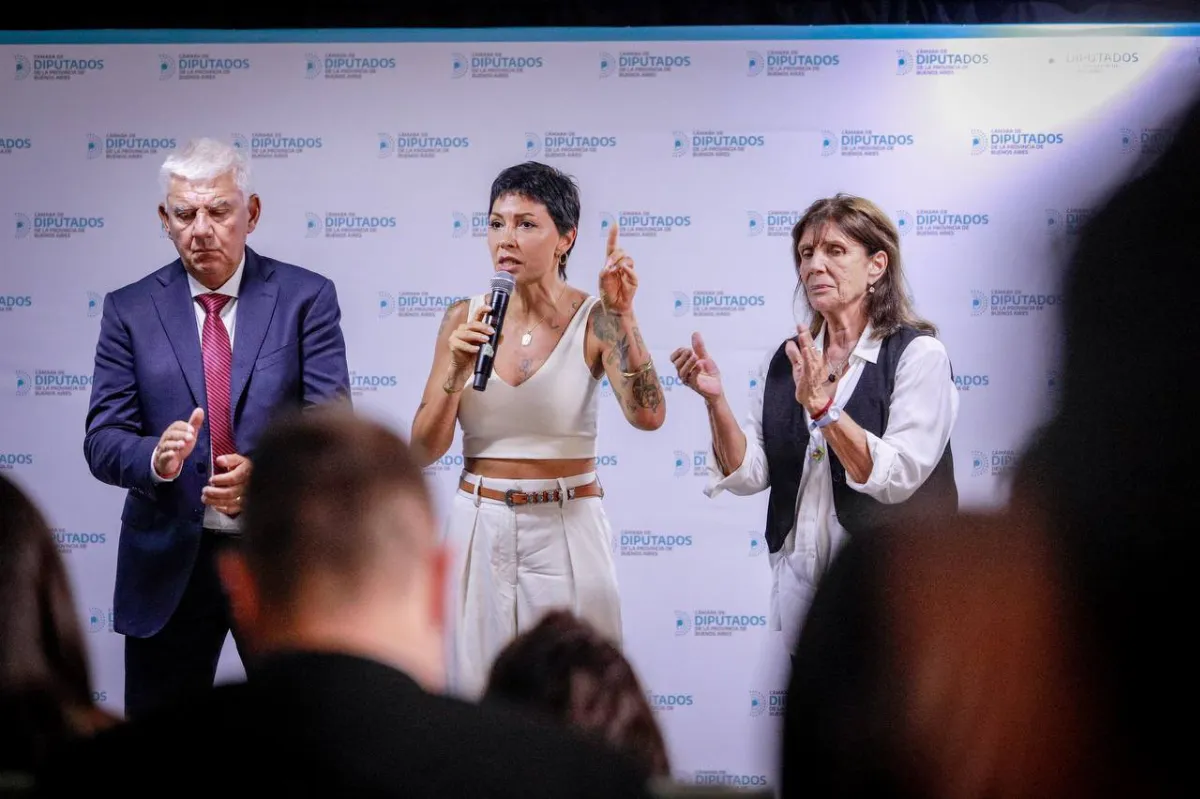 Mayra Mendoza: "Si Evita estuviera entre nosotras militaría por la libertad de Cristina"