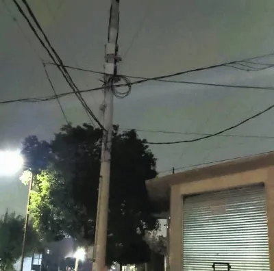 Operario sufrió una descarga eléctrica mientras trabajaba en una antena de telefonía