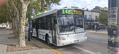 Duró poco la vuelta de la Línea 148: Nuevo paro de choferes y servicio interrumpido