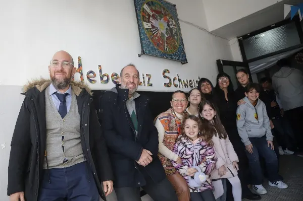 Bautizaron con el nombre "Hebe Liz Shweistein" a la Escuela Secundaria N° 71