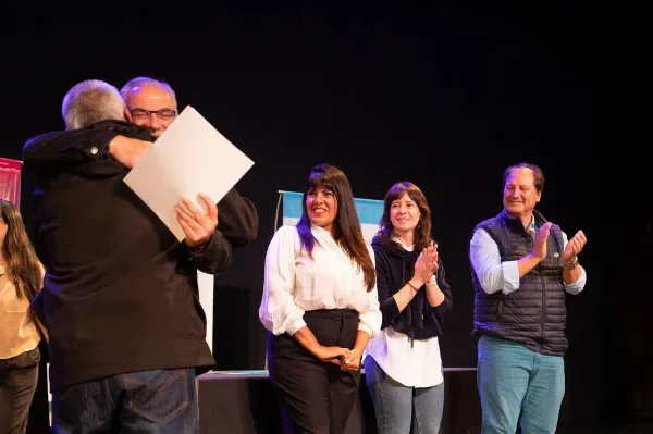 El Municipio entregó 222 escrituras a familias del distrito