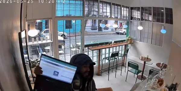 Pidió un café y terminó robando: el insólito asalto en una cafetería de Quilmes
