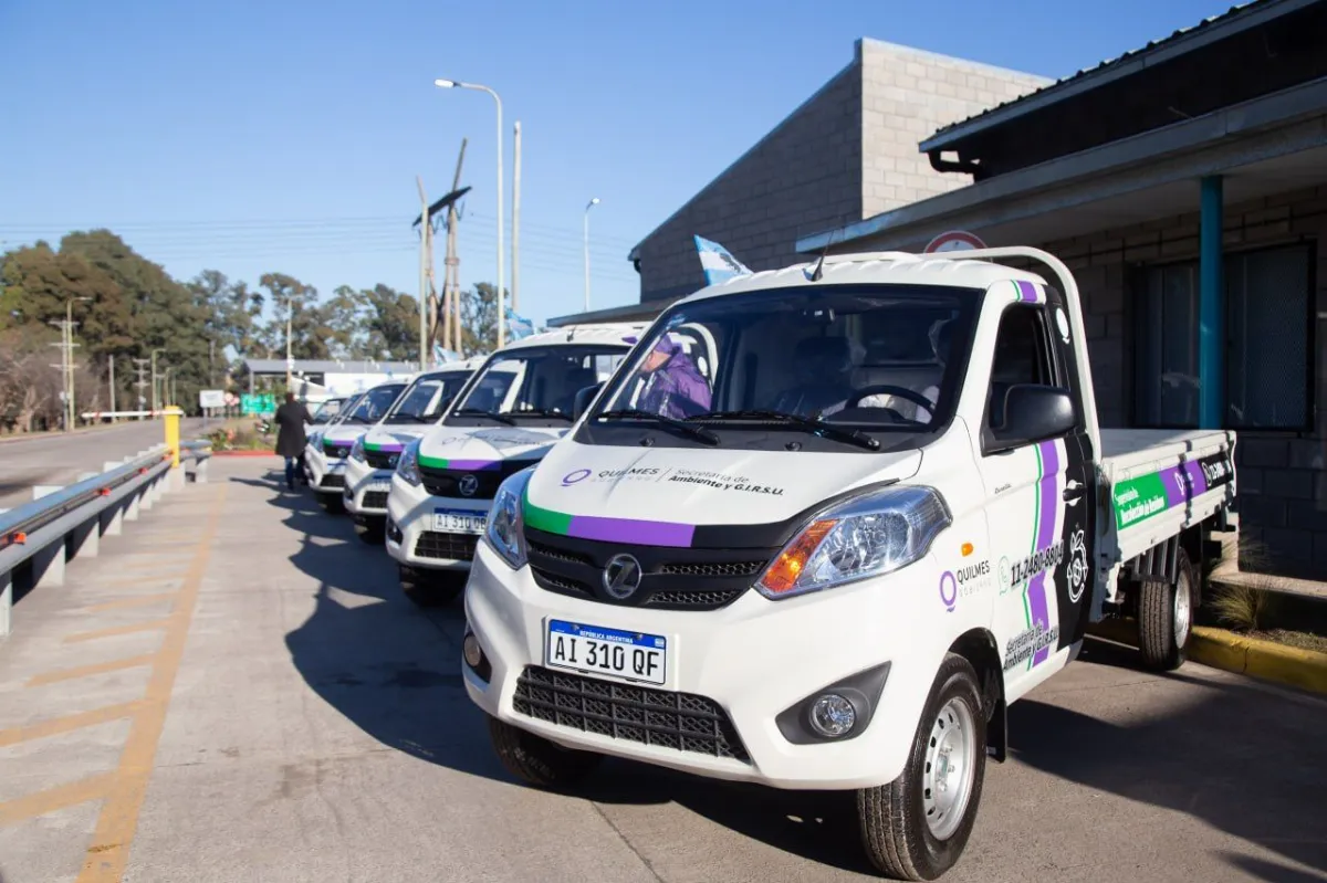 Presentaron 6 nuevos vehículos para la flota de Ambiente y GIRSU