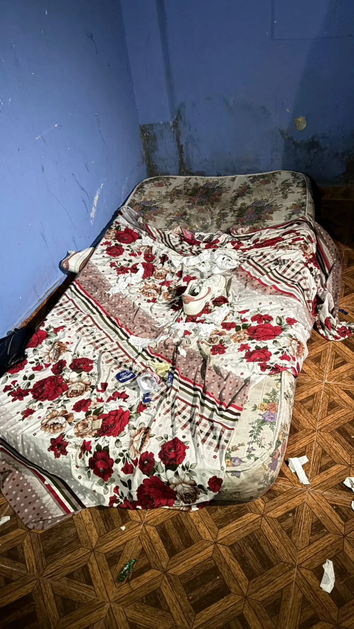 Rescatan a una mujer que estaba secuestrada en una vivienda de la Villa El Monte