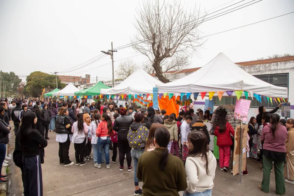 Jornada de conciencia ambiental en la Escuela Primaria N° 54 de Ezpeleta
