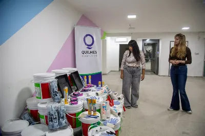 El Municipio de Quilmes y la Fundación BAPRO entregaron insumos a clubes de barrio
